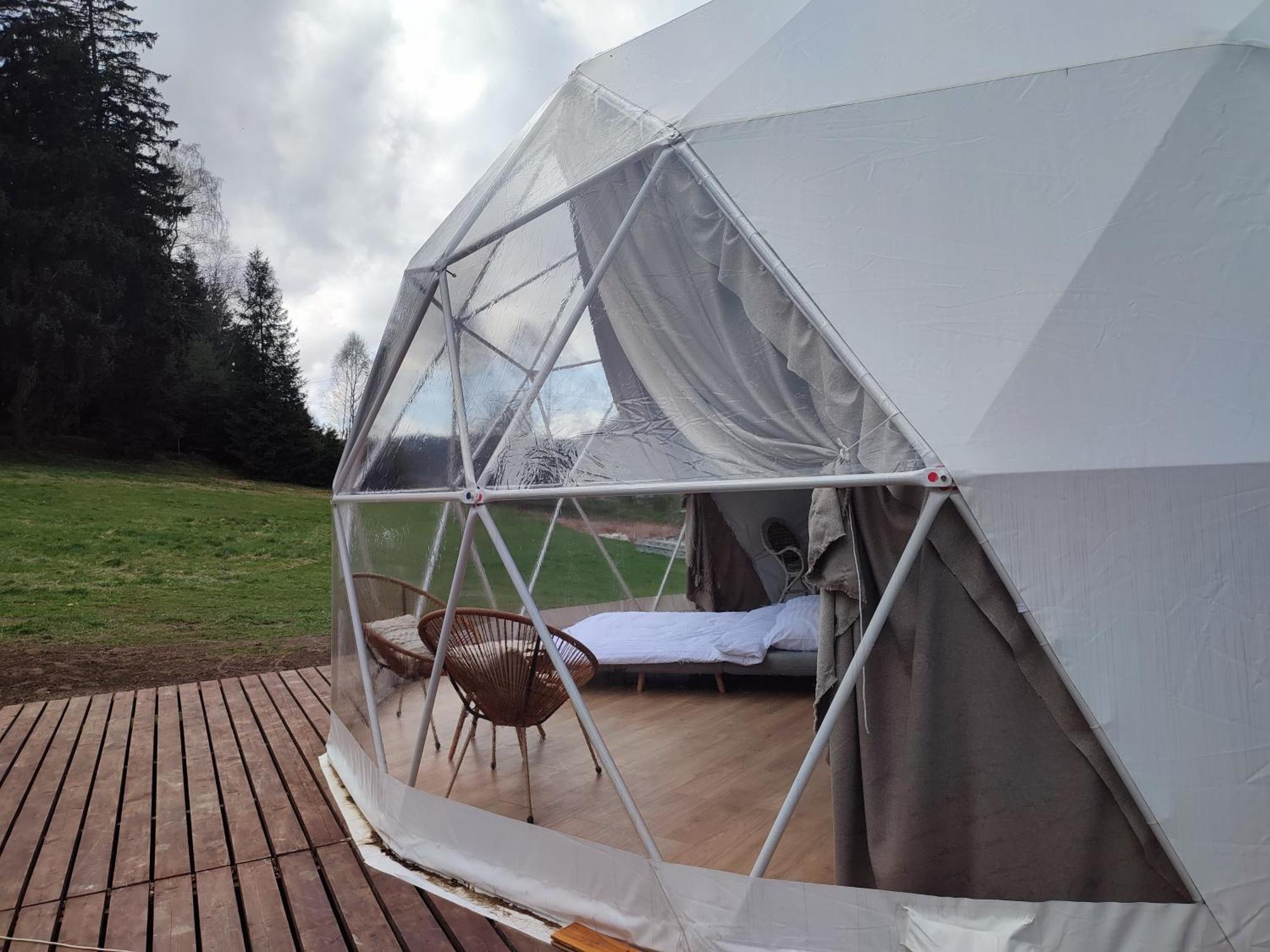 Forrest Glamp Hotel Mieroszow Exterior photo